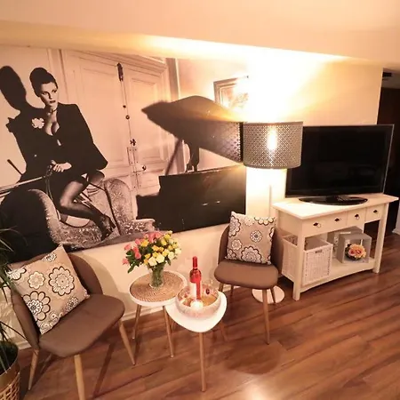 Apartment Eva Twin Bucharest